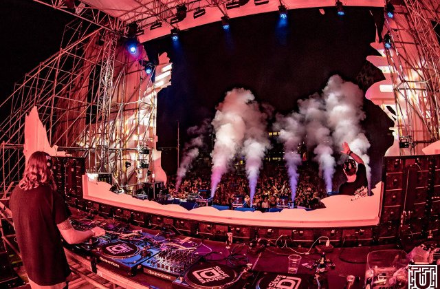 Preot din Cluj: Untold este inchinat lui Satan