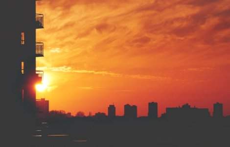 Cod GALBEN de canicula miercuri, in 9 judete. Cod PORTOCALIU, de joi, in 6 judete