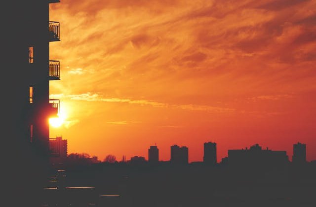 Cod GALBEN de canicula miercuri, in 9 judete. Cod PORTOCALIU, de joi, in 6 judete