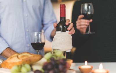 Top 8 beneficii pe care vinul...