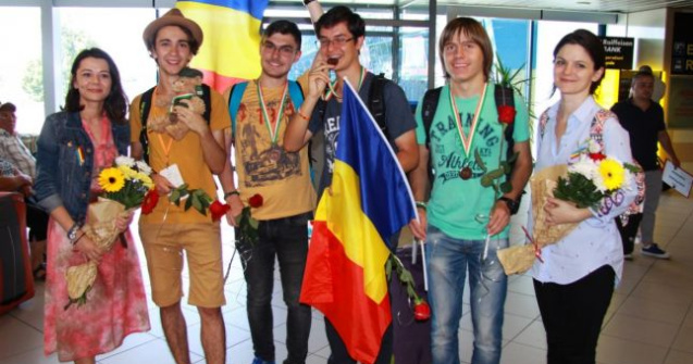 Elevii romani au obtinut patru medalii la individual si o mentiune la proba pe echipe, la Olimpiada Internationala de Lingvistica din Irlanda
