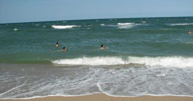 Barbatul disparut in mare la Jupiter a fost gasit mort; el intrase in apa sa isi faca o fotografie si a fost luat de curenti