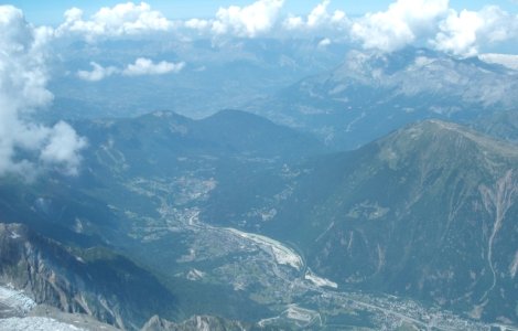 Doi germani au murit de frig cand in timp ce escaladau Mont Blanc