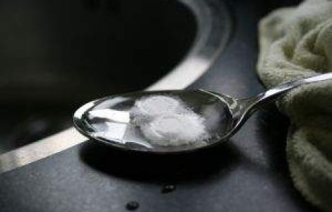 Arad: Prins in flagrant in timp ce vindea droguri