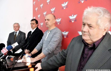  Top  Sindicalisti, averea la control!