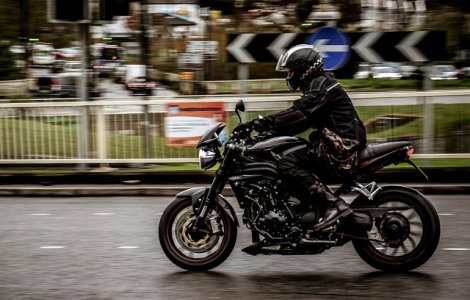 Accident in Capitala. Un motociclist a murit dupa ce a fost lovit de doua masini