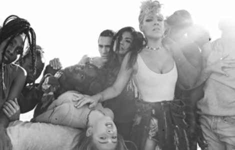  Video  Pink a lansat o noua melodie, primul single de pe cel de-al saptelea album al sau