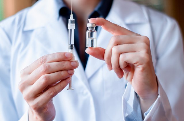 Legea vaccinarii a fost adoptata de Guvern si va intra in vigoare la 1 ianuarie 2018