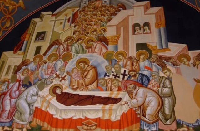 Traditii si obiceiuri de Adormirea Maicii Domnului: Ce este bine sa faci de Sfanta Maria Mare