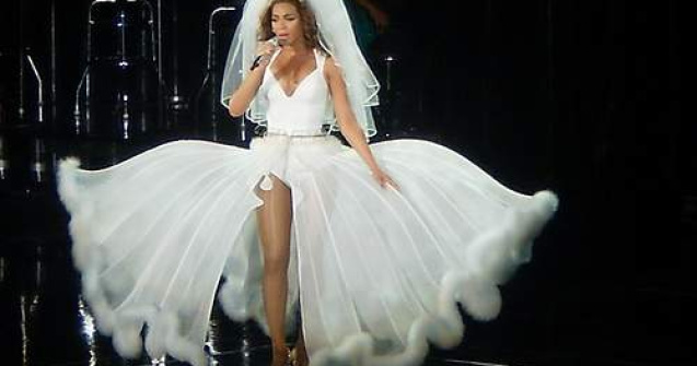 Beyonce se vrea mai alba?