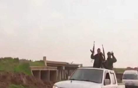 Fortele irakiene au inceput bombardarea unui alt fief important al ISIS