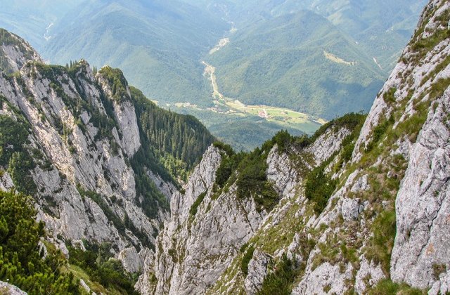 Un turist a murit in Muntii Piatra Craiului