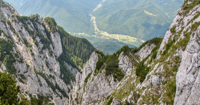 Un turist a murit in Muntii Piatra Craiului