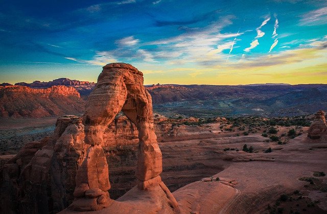 Descopera un taram de poveste! 10+ imagini din Parcul National Arches care incanta orice privire