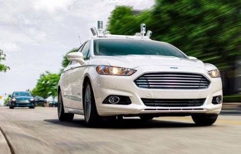 Ford a patentat un volan si pedale retractabile in bordul viitoarelor masini autonome