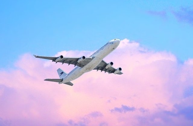 6 motive pentru care majoritatea avioanelor sunt albe