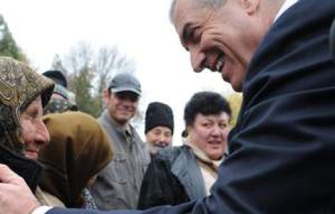 Tariceanu: 'Cresterea salariilor profesorilor e un lucru fantasmagoric'