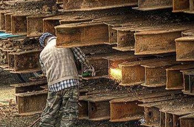 Inchisoare pentru munca la negru?