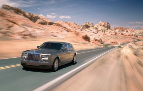 OFICIAL: Rolls-Royce va prezenta un Phantom cu propulsie electrica!