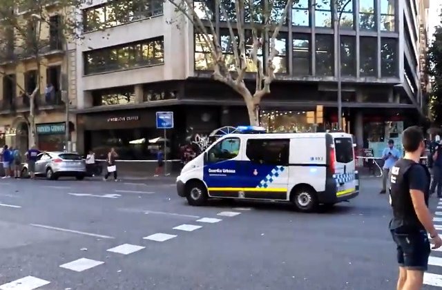 [VIDEO] Roman, dupa atentatul din Barcelona: "Ne-au inchis in mall. Toti fugeau urland"