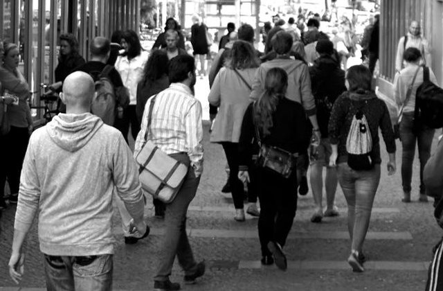 INS: Peste 64.000 de locuri de munca vacante, cele mai multe in administratia publica