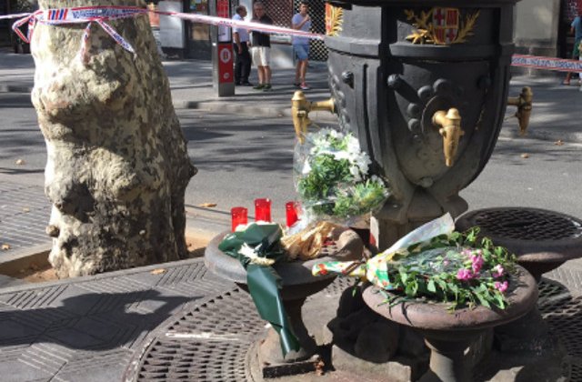 [Foto] [Video] Au aparut primele imagini cu bulevardul La Rambla, care a fost redeschis in urma cu putin timp