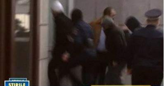 Vama Albita: 15 politisti de frontiera arestati