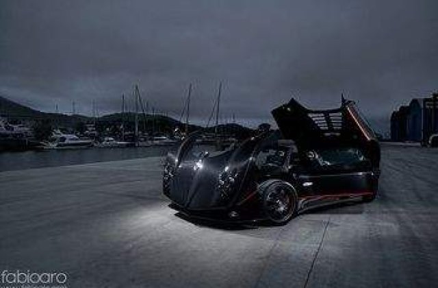 A supravietuit unui accident la peste 300 km/h