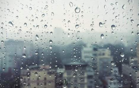 Doua noi avertizari de ploi torentiale, vijelii si grindina