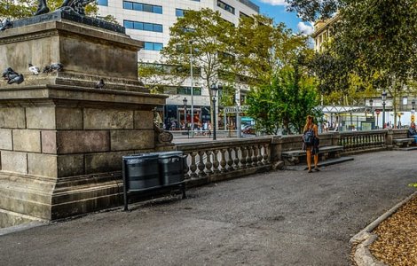  Video  Noua alerta in Barcelona: Politia a evacuat Piata Catalunya, la patru zile dupa atacul terorist