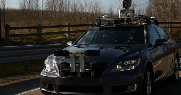 Japonezii nu se grabesc: Toyota si Lexus nu vor oferi sisteme autonome avansate pana in 2020