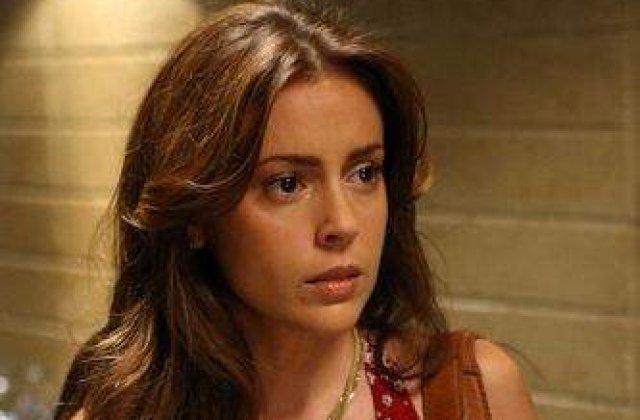 Alyssa Milano asteapta barza