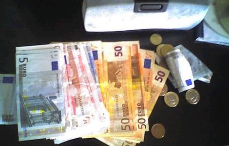 Politistii de frontiera de la Albita dadeau rest la mita!