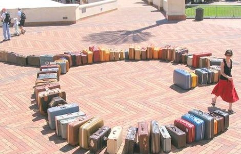  Top  Chiar se poate! Destinatii de vacanta unde tehnologia e interzisa!