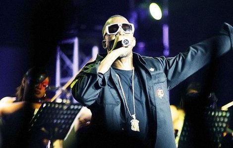  Video  Noul clip al lui Kanye West, periculos pentru epileptici