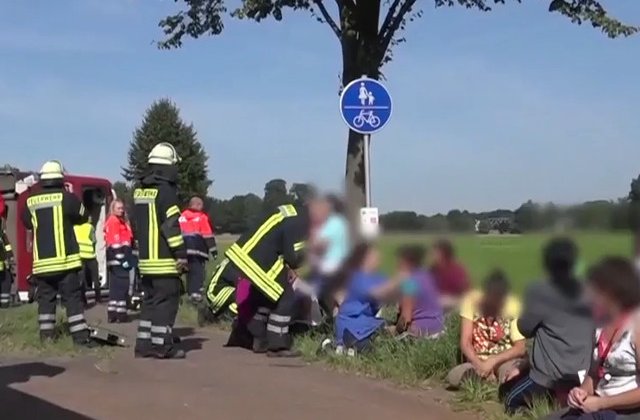44 de oameni raniti intr-un accident de autocar in Germania. Cei mai multi sunt romani