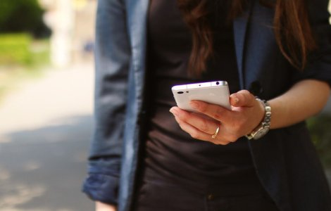  Top  Top 10 obiceiuri bizare pe care credeai ca doar tu le ai. Sunt mai des intalnite decat crezi!