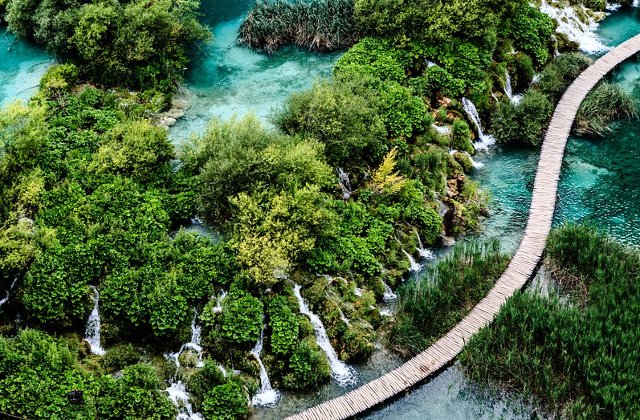 10 fotografii care surprind frumusetea Parcului National Lacurile Plitvice, cel mai vechi din Europa de Sud-Est
