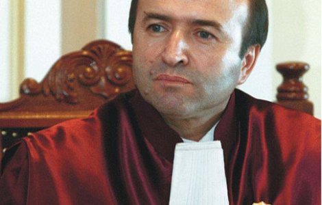 Toader: Voi trimite mai departe proiectul privind modificarea legilor justitiei doar dupa ce se va exprima toata lumea