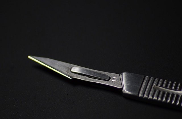 Israelian inculpat in Polonia in urma agresarii cu cutitul a unui politist la Varsovia