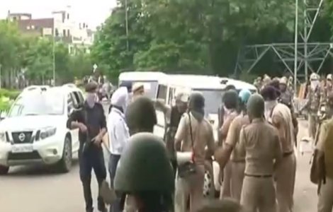 32 de morti, dupa ce un guru a fost condamnat pentru viol