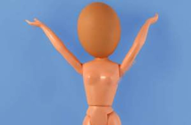 A suferit 100 de operatii estetice pentru a arata ca papusa Barbie