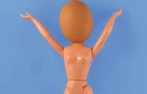 A suferit 100 de operatii estetice pentru a arata ca papusa Barbie