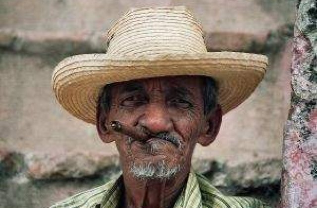 Formula longevitatii: Sex + Tutun cubanez