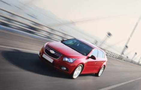 Iata versiunea de serie a lui Chevrolet Cruze hatchback