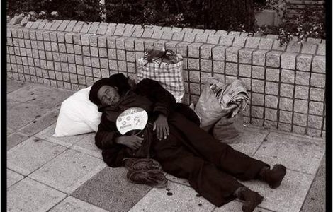 Un primar din Rusia ar vrea sa impuste oamenii fara adapost