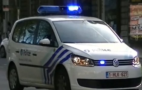 Barbatul care a agresat doi militari in Bruxelles a strigat Allah Akbar inainte sa atace