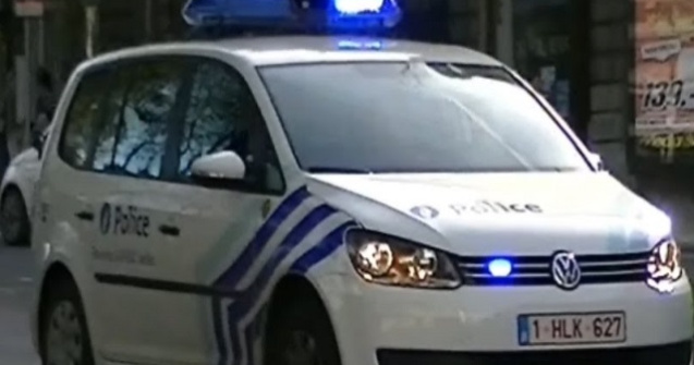 Barbatul care a agresat doi militari in Bruxelles a strigat Allah Akbar inainte sa atace