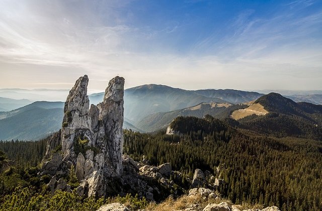 Patronatele din turism cer o dezbatere publica mai lunga