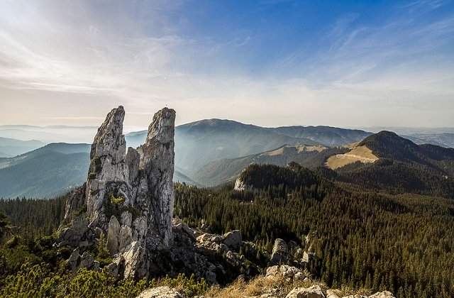 Patronatele din turism cer o dezbatere publica mai lunga